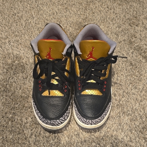Jordan Shoes - Women's Air Jordan Retro 3 Sneakers